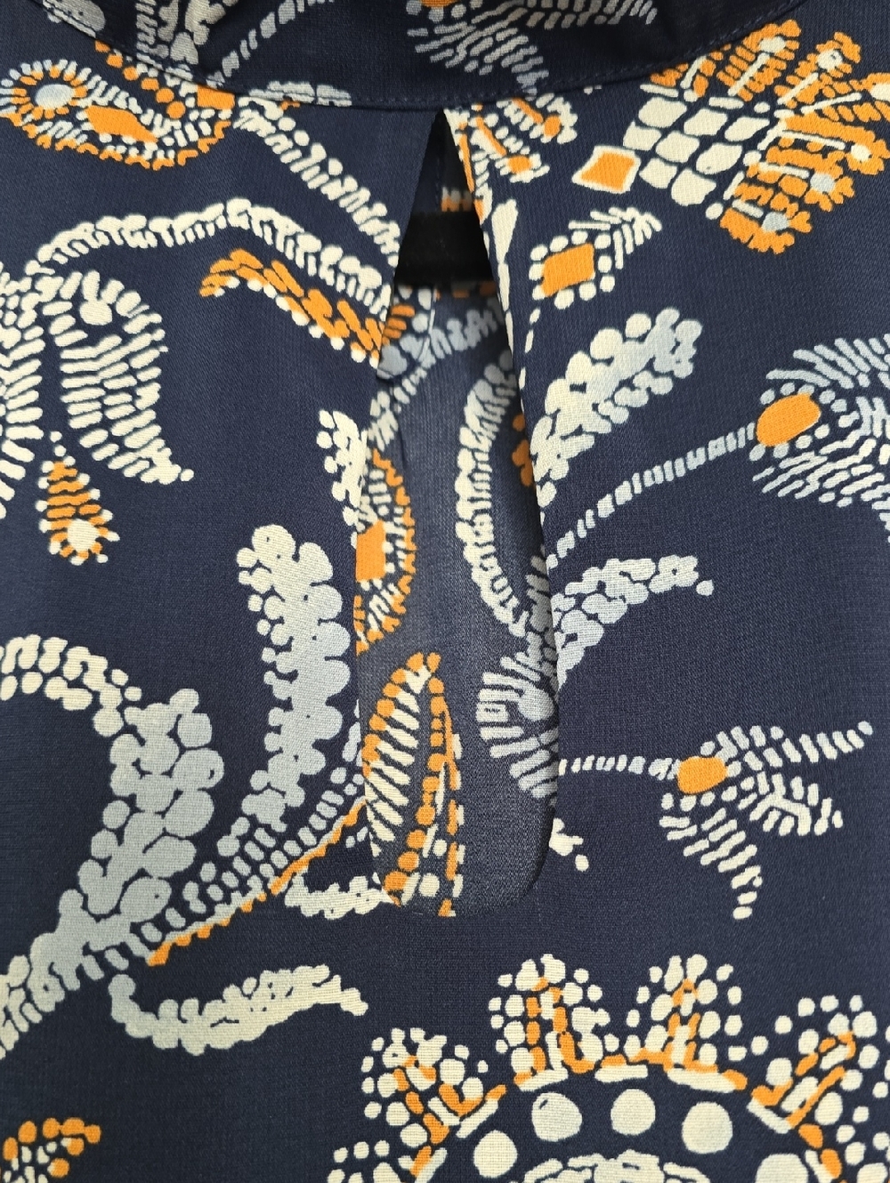 🆕️ IMAN Navy Paisley Tie-Neck Long Sleeve Blouse - Picture 4 of 4